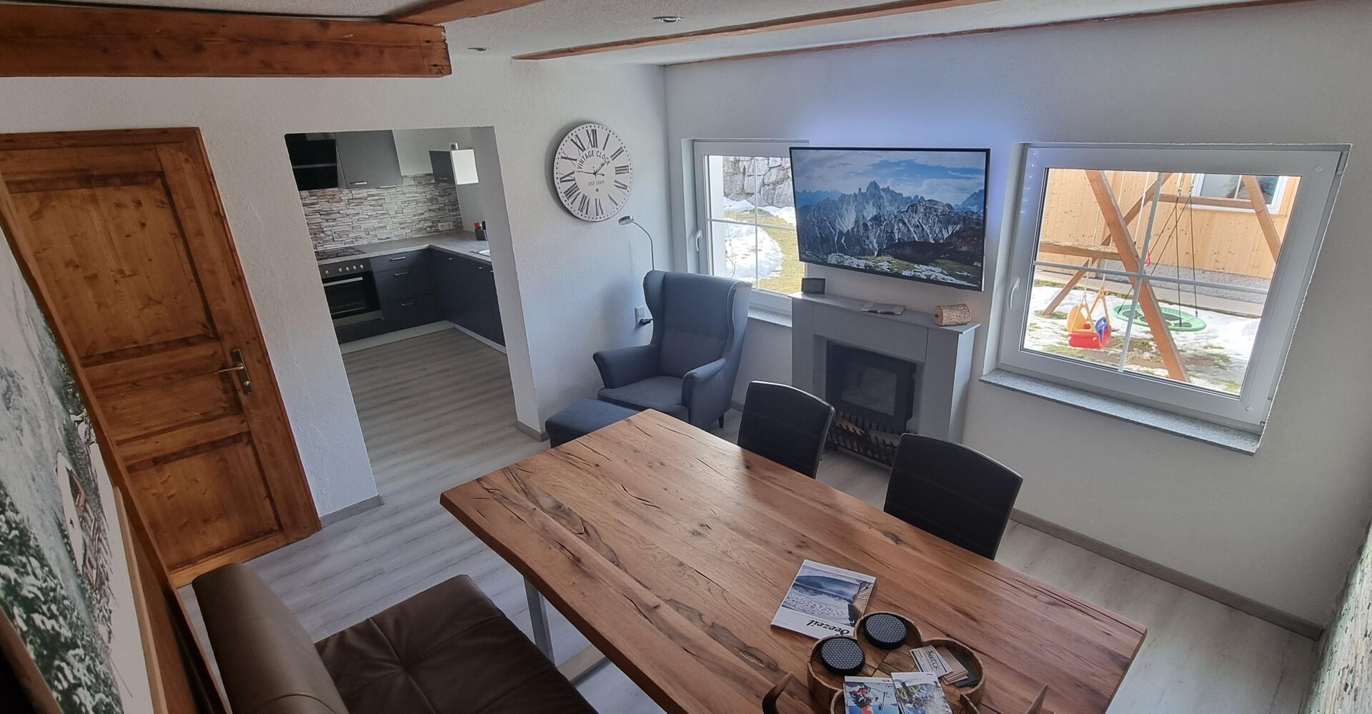 Wohn und Esszimmer