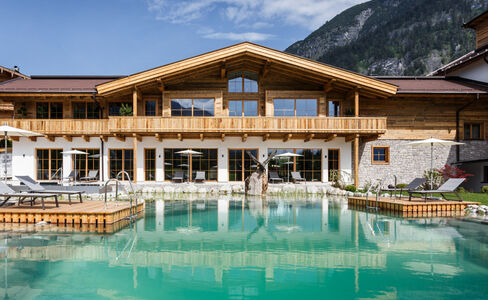 NOVA Moments Boutique Hotel